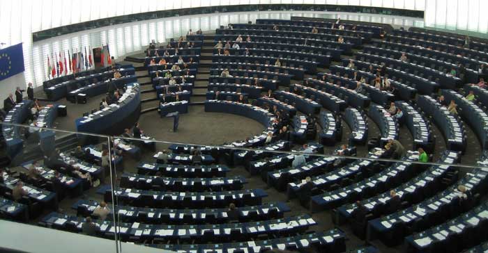 Communication potential within European Parliament hemicycle? 